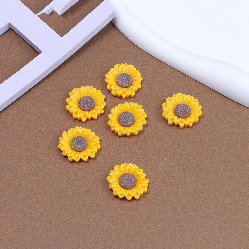 Sunflower Resin Ornaments: Cute Brooches, Hair Accessories & Cup Stickers