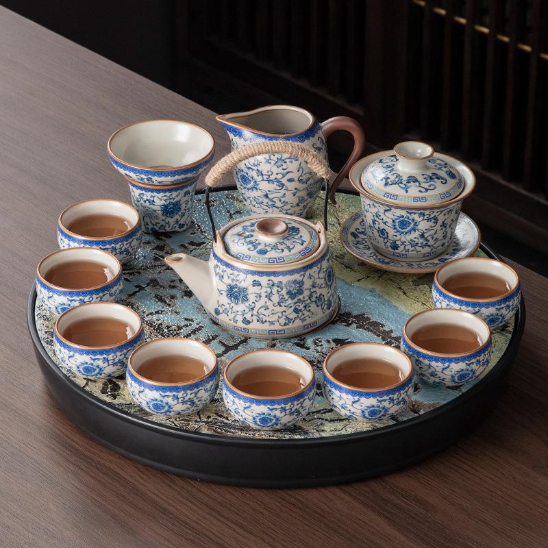Haushalts-Keramik-Kung-Fu-Teeset in kleiner Größe, ein komplettes Set mit spezieller Teekanne zur Teezubereitung, Teetasse, Teebrett-Set