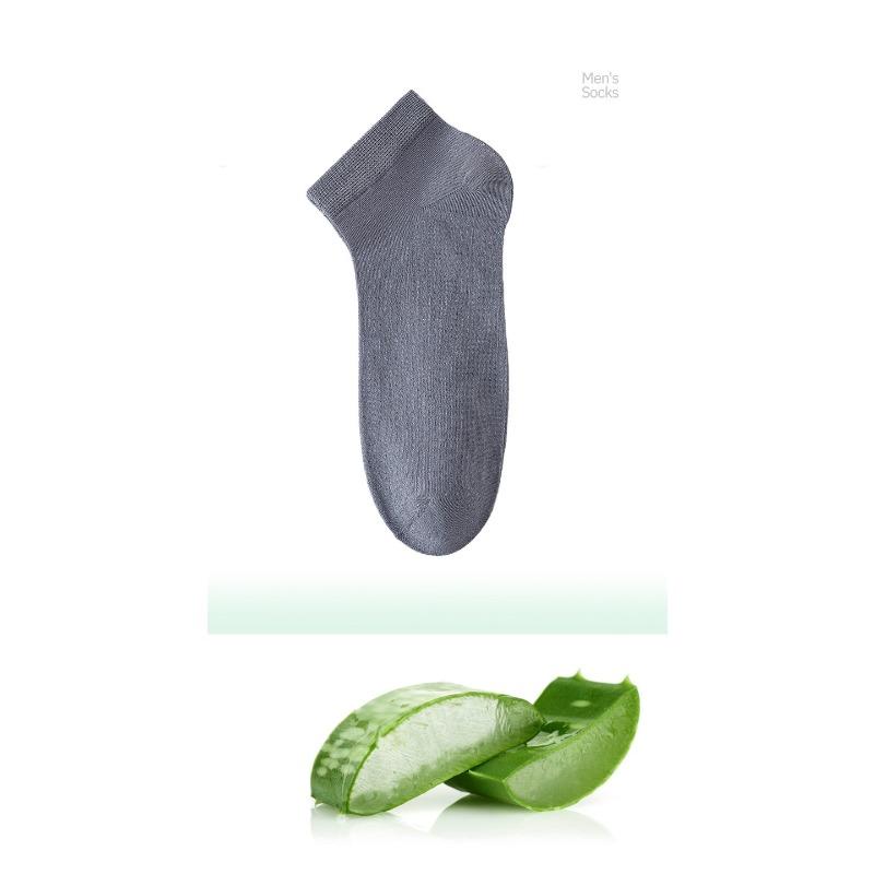 

Thin-style Silk Stockings for Men, Short Style, Made of Mulberry Silk, Suitable for Summer, Antibacterial, Breathable and Sweat-absorbent. 1 pair Independence
