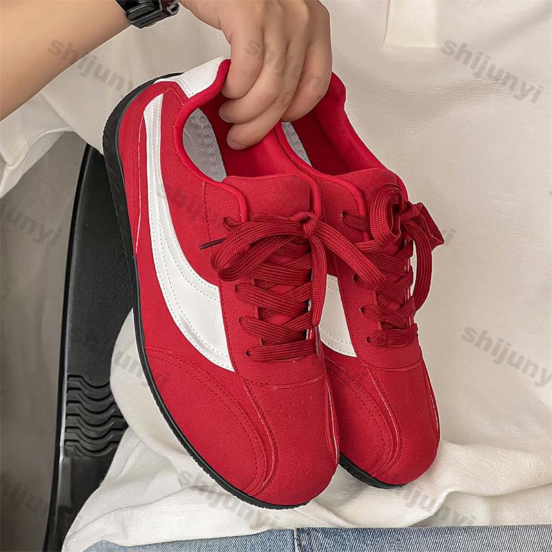 Fashion Men Low Help Shoes Spring Autumn Mesh Breathable Outdoor Non Slip Sneakers Lightweight Comfortable Fashion Lace Up Casual Shoes