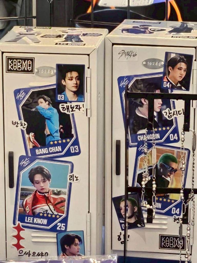 [USED] FELIX KARMA Pop-Up SKIZZ LOCKER STICKER