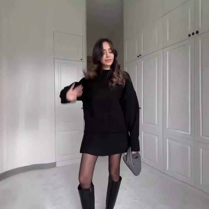 2024 Autumn Solid Color Casual Knitted Skirt Set for Women