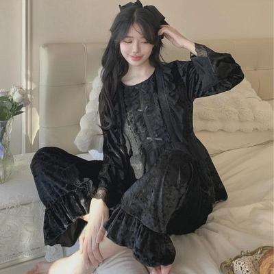 2024 Women's Gold Velvet Pajama Set: Long-Sleeve Lace Court Style