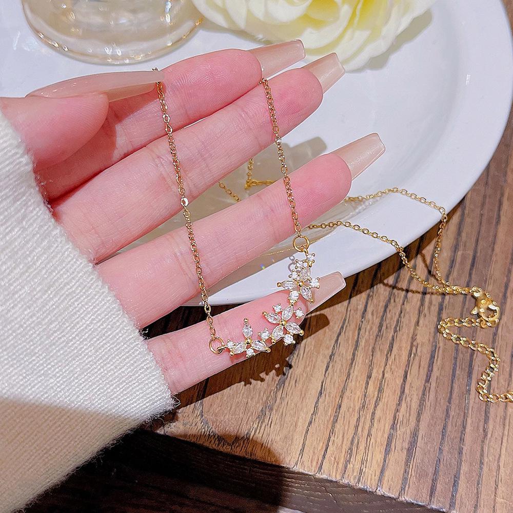 2025 Luxury Titanium-Clad Women's Summer Necklace - Non-Fading, High-End Design