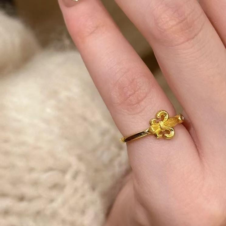 Gold Premium Iris Flower Ring Stylish Copper Finger Ring For Fashionable Women