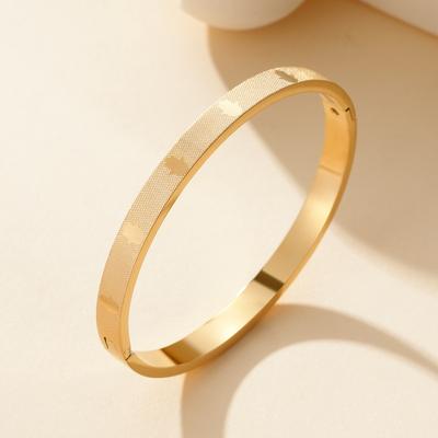 Neues Titanstahlarmband kreative Korrosions-Handflächenmuster-Schnalle Partnerarmband Edelstahl Schmuck
