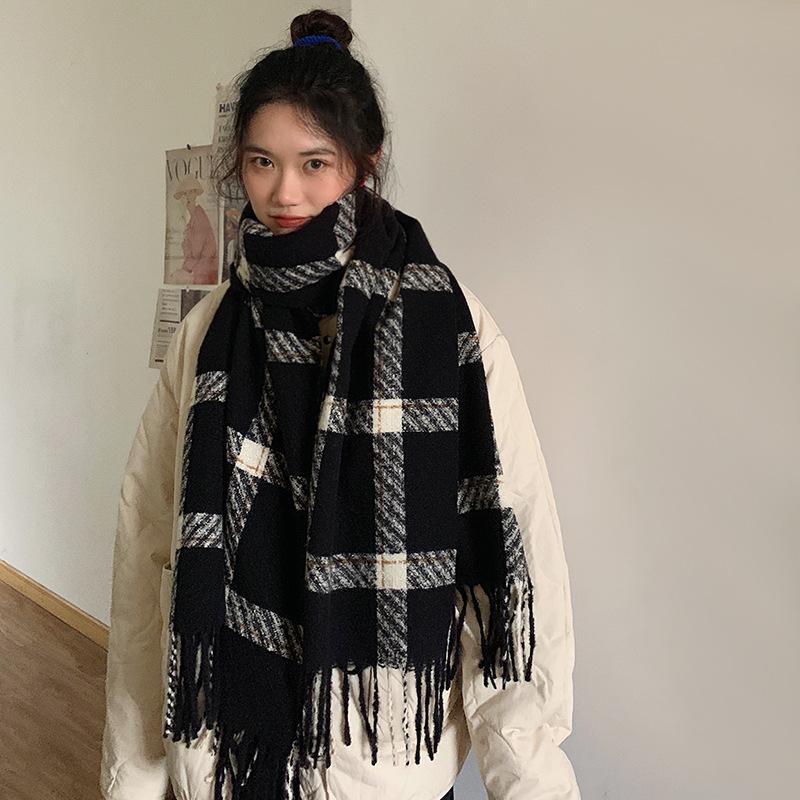 

Шарф женский зимний премиальный клетчатый шарф с кисточками атмосфера универсальная шаль утолщенный теплый шарф женский 65*200cm