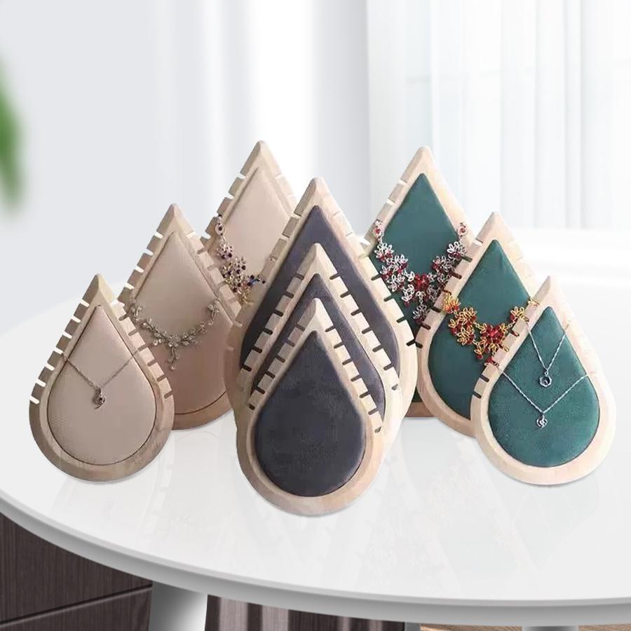 1 Stück, herzförmiger Schmuck-Halsketten-Präsentationsständer aus Holz, geeignet für die Präsentation und Aufbewahrung von Halsketten