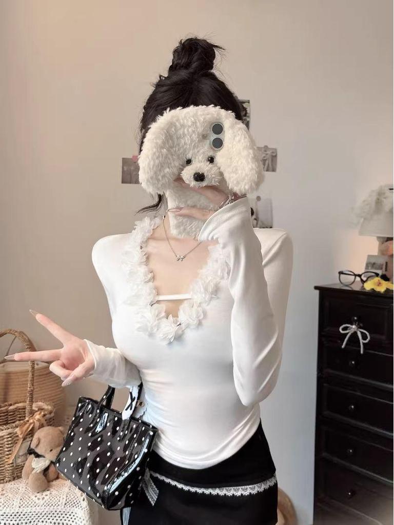 Slimming Lace V-Neck Long-Sleeve Top - Women's Autumn/Winter Flattering Style