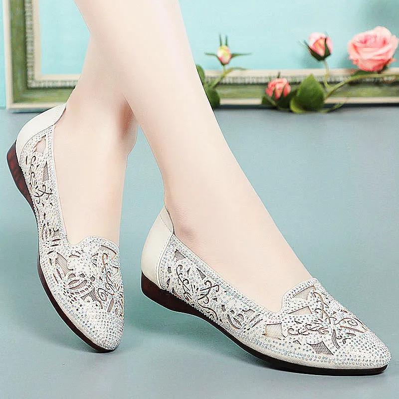 Spring Summer Women's Beef Tendon Bottom Soft Leather Shallow Mouth Soft Bottom Low Heel Hollow Women's Shoes Breathable Mesh Women's Single Shoes