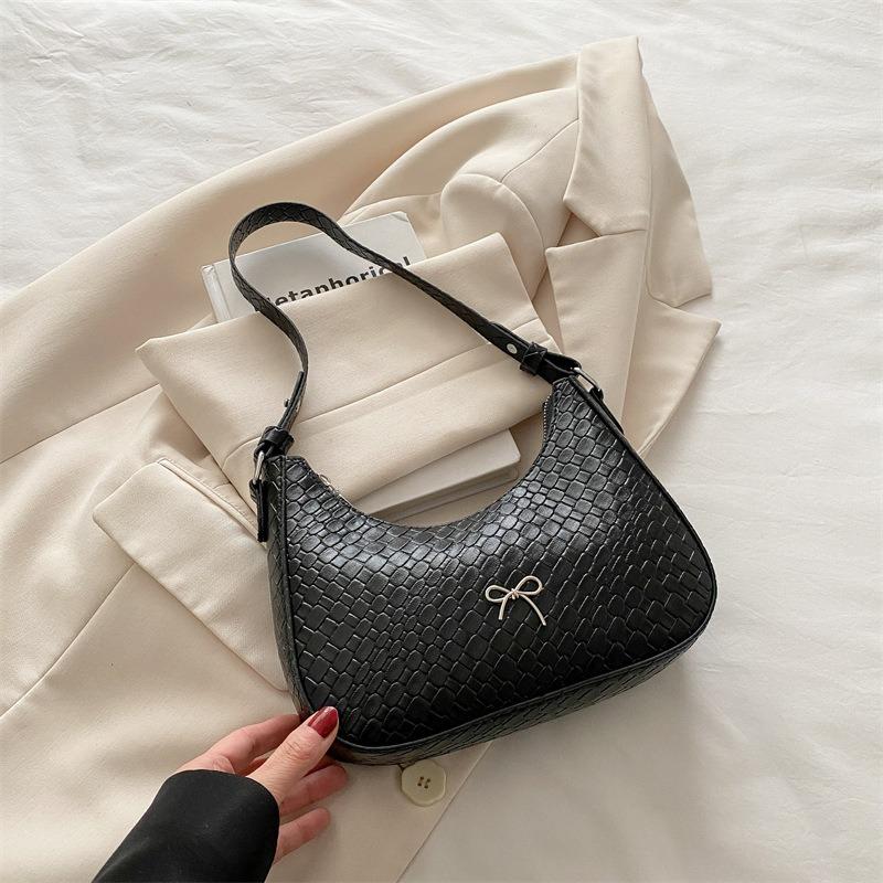 Bow Design Woven Pattern New Trendy Personality Fashionable Shoulder Portable Underarm Bag Women