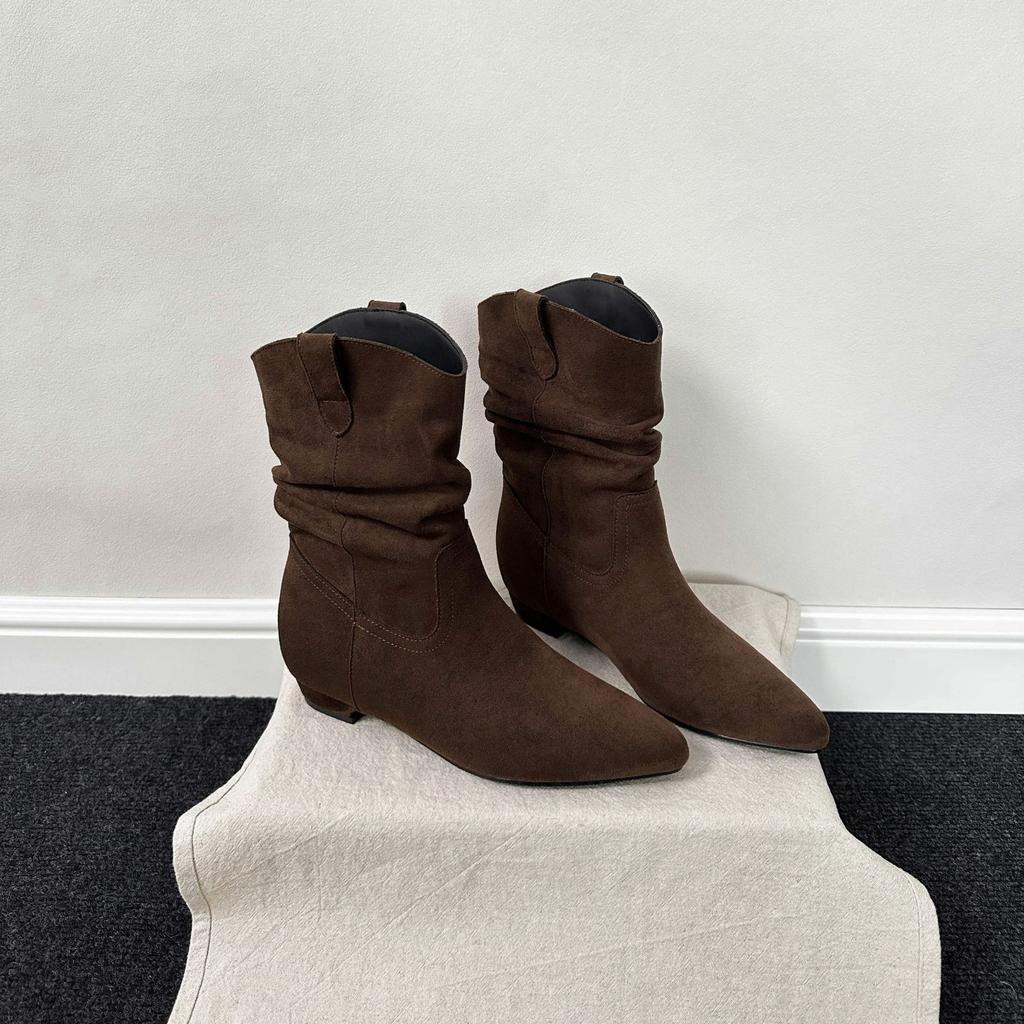 Height increase cm V-mouth large tube circumference pointed short boots women's year new Korean version suede pleated thick heel stacking boots
