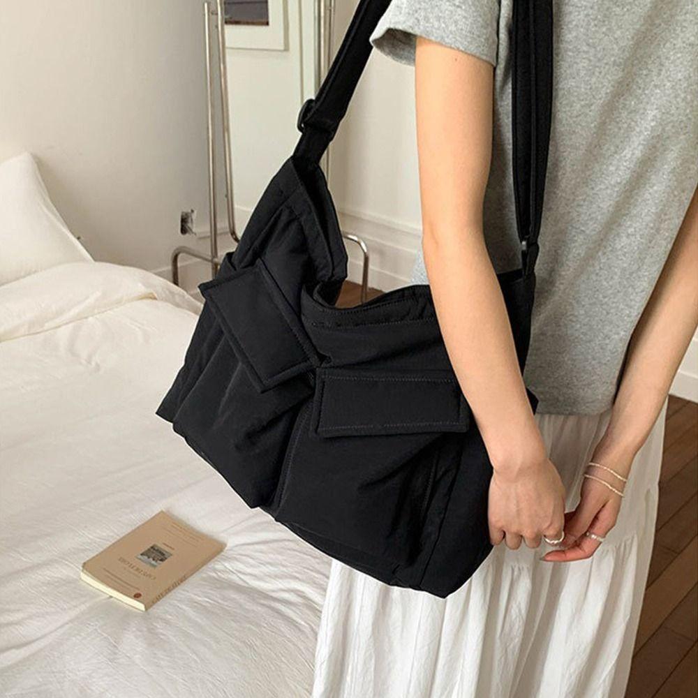 

Nylon Slant Cross Tote Bags Leight Weight Messenger Bags Korean Single Shoulder Bag Spring Summer чорний