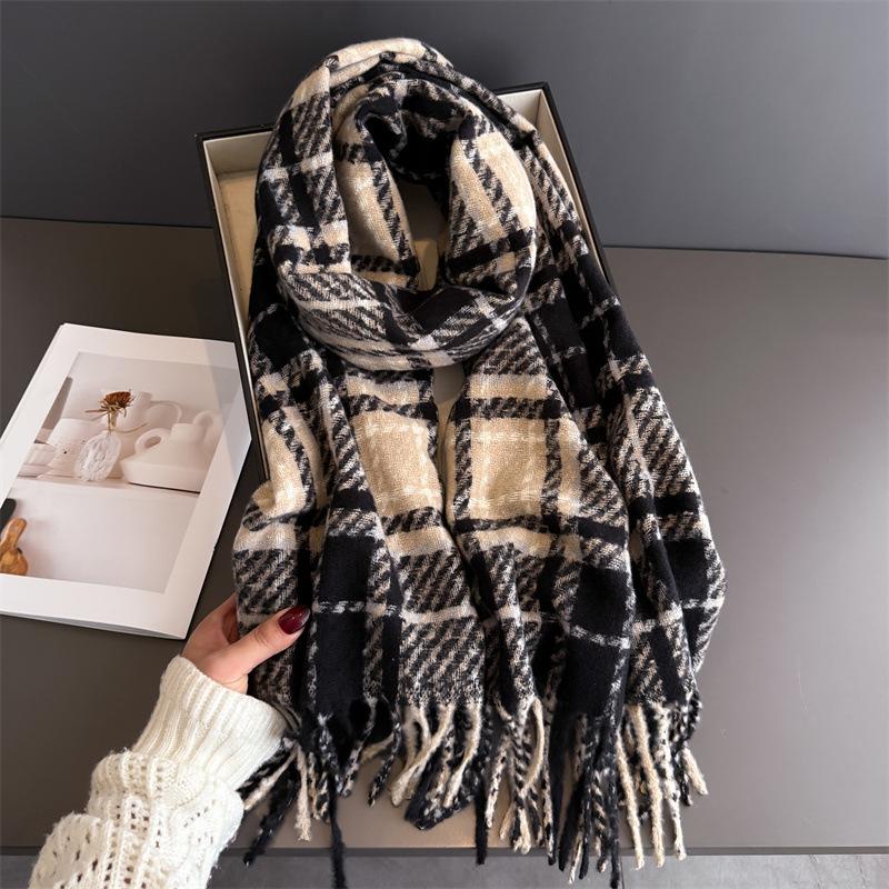 

Plaid Atmosphere Autumn And Winter Warm Scarf Women S Shawl Versatile Commuter Circle Yarn Fringed Imitation Cashmere Scarf 200cmX65cm (with tassel)