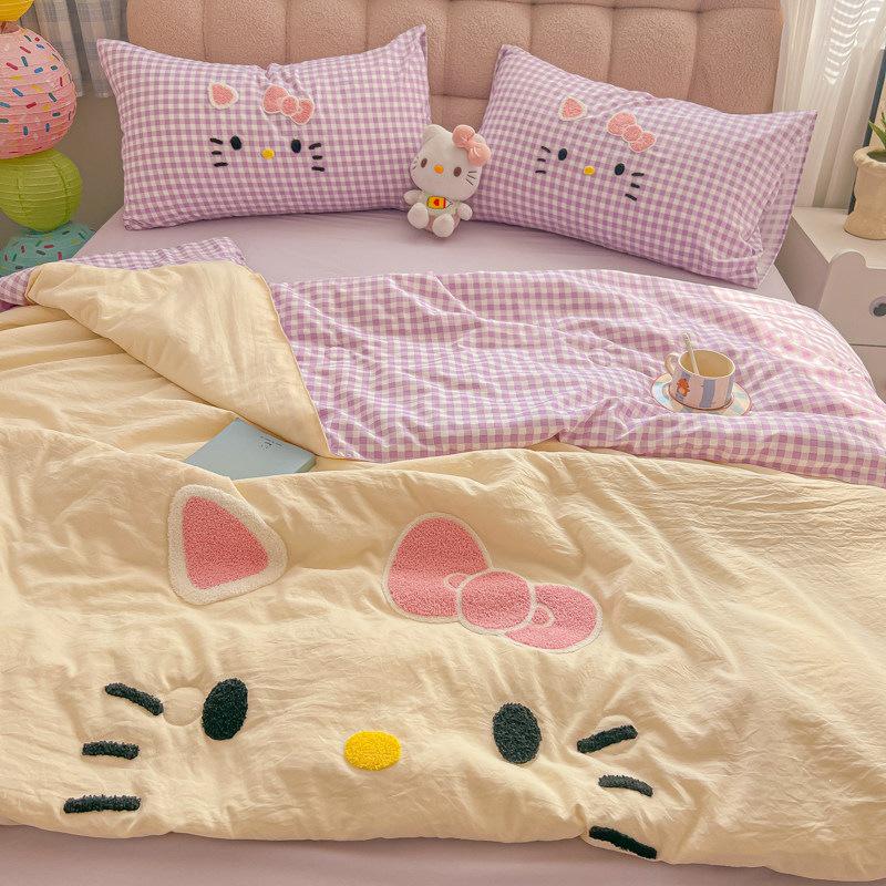 Hello Kitty 2026 Summer Quilt Set: New Style, Air Conditioning Compatible, Machine Washable, Single Student Four-Piece.