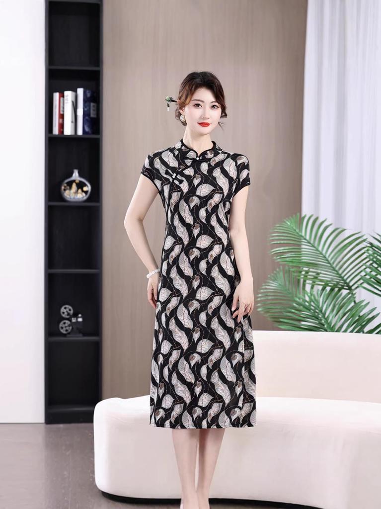 Plus-Size Korean-Style Loose-Fit Short-Sleeve Printed Midi Dress for Middle-Aged Women