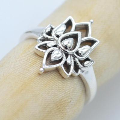 El Yapımı Gümüş Lotus Yüzük 925 Ayar Gümüş Unisex Takı Noel Hediyesi İçin
