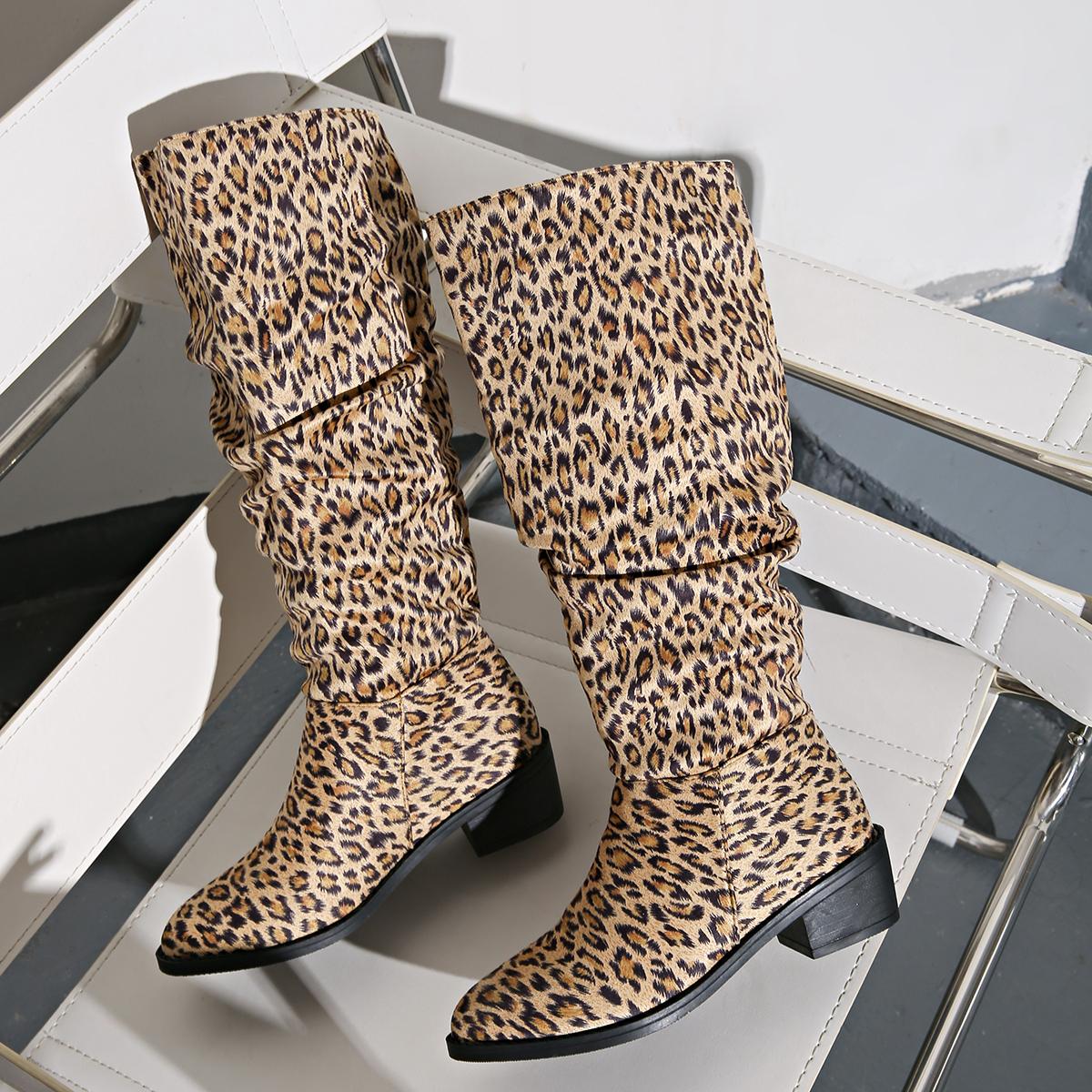 

Модные леопардовые туфли на высоком каблуке женские высокие сапоги с острым носком массивные туфли зима 2025 тренд готика повседневные туфли выше колена челси Botas Mujer 36 леопардовый