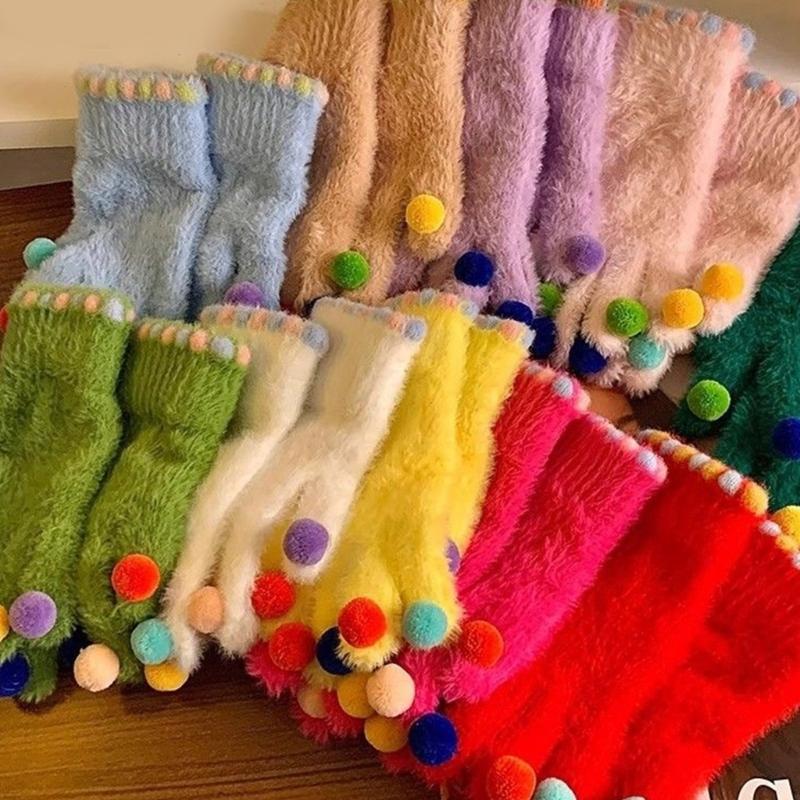 Winter Warm Touchscreens Gloves Faux Furs Texting Gloves Fuzzy Soft Winter Gloves for Outdoor Skiing Cycling Hiking