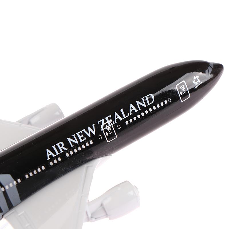 16 cm Maßstab 1:400 Metall-Druckguss-Flugzeugmodell Neuseeland Boeing 777 Airlines Nachbildung Airbus Flugzeug Luftfahrt Miniatur Spielzeug