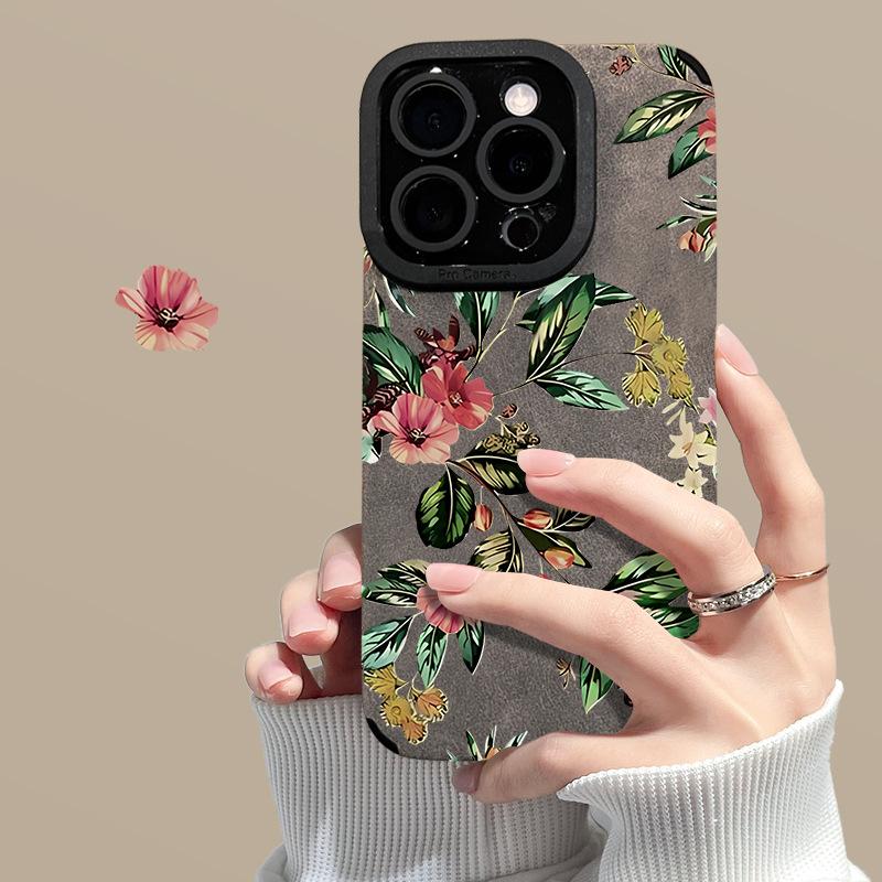 The Chinese-style Green Leaf Flower Chain Is Suitable for Apple 16pro Phone Cases with 15 Suede, 14 Fine-hole Anti-drop, and 13 Silicone 7/8
