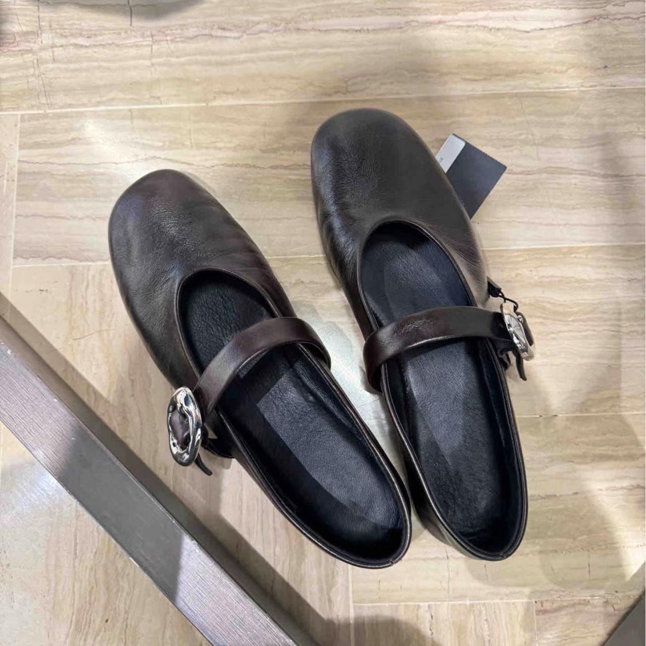 

Sheepskin version~ Soft-soled retro ballet silver Mary Jane shoes women s spring one-word buckle flat-bottomed commuting light-mouth single shoes 41