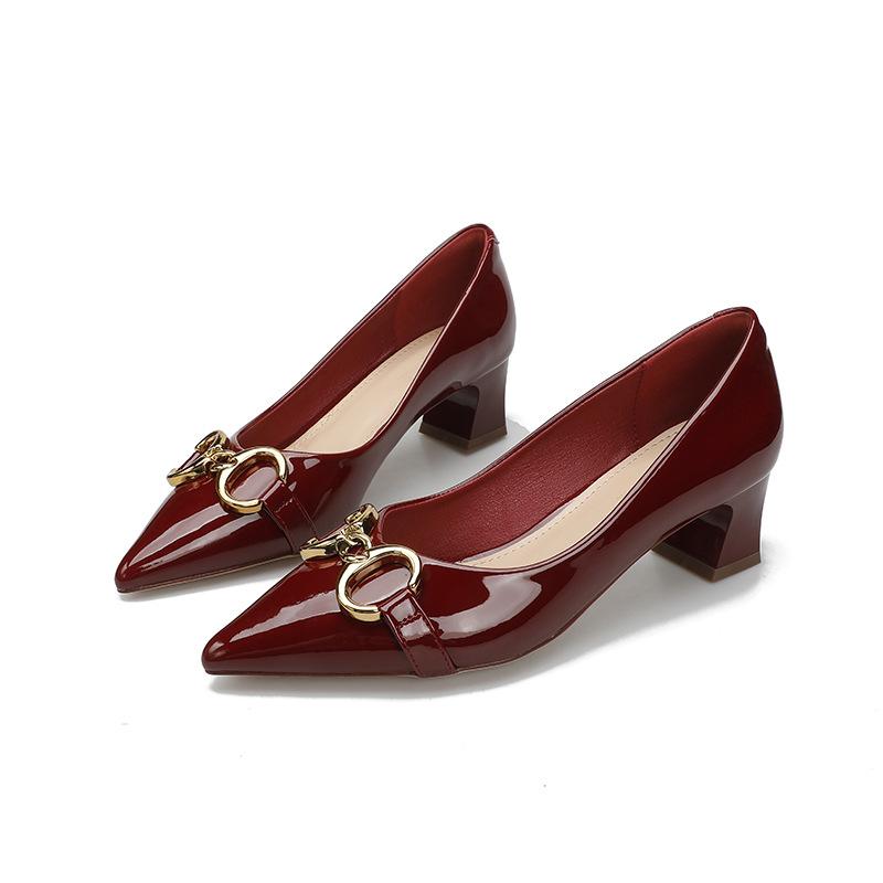 

Korean version of horse buckle high-heeled boots 2025 new pointed thick-heeled single shoes women s patent leather temperament professional OL commu 39 бордовий