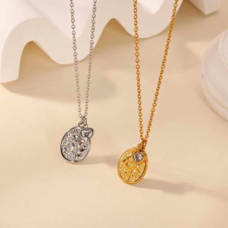 Fashion Versatile Sun Butterfly Stainless Steel Necklace Women's Niche Premium Sense Personality Turtle Hot Selling Element Clavicle Chain