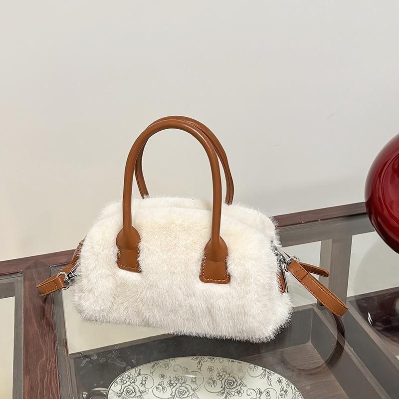 Solid Color Faux Fur Women's Small Shoulder Bag Simple Handle Crossbody Bag Casual Female Clutch Purse with Cute Rabbit Pendant