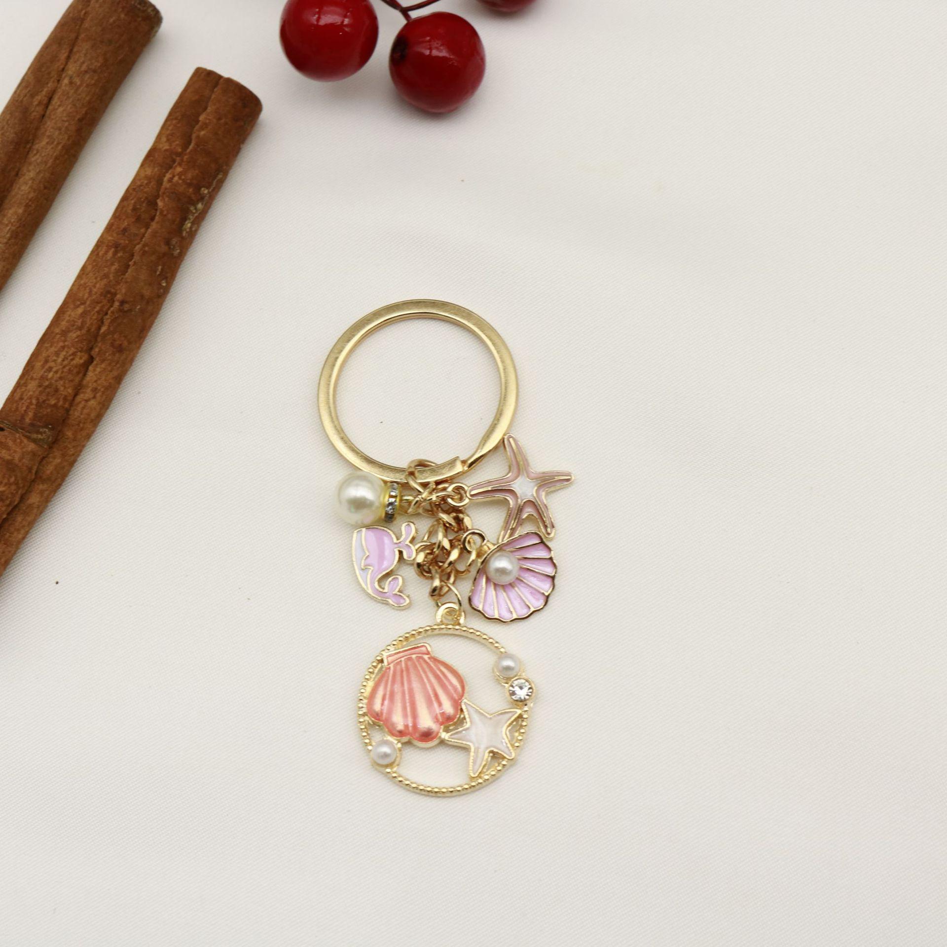 Starfish & Seashell Pearl Keychain - Women s Beach Travel Souvenir Pendant