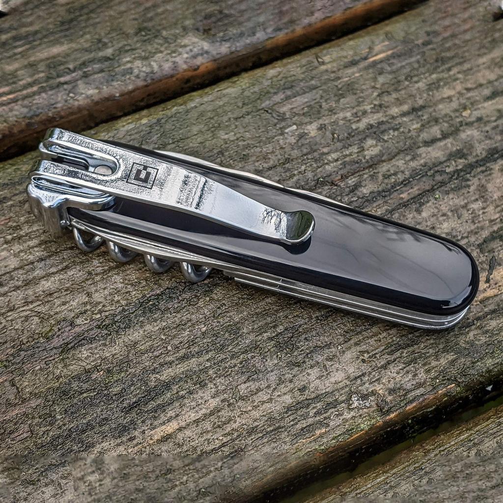 Clip Carry Swiss Qlip Abnehmbarer Taschenclip für Made in the USA & Victorinox, [Offiziell importiert] [Silber]