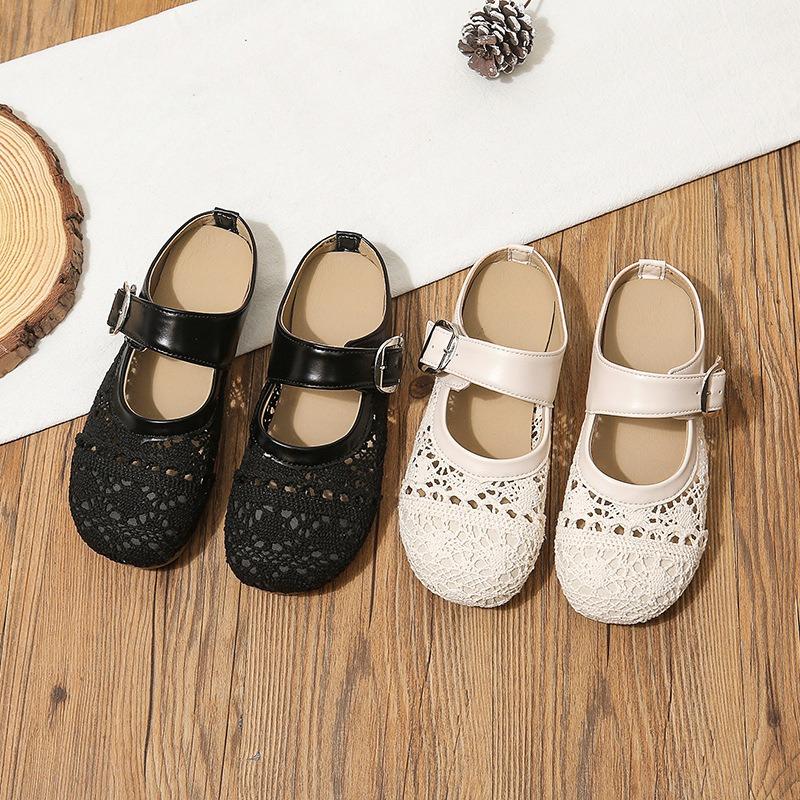 High-value woven bag head half slippers summer retro fashion outer wear simple hollow round head flat bottom sandals