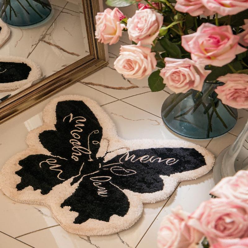 Butterfly Shape Bedside Rug Bedroom Home Carpet Living Room Decoration Cute Irregular Area Rugs Faux Cashmere Fluffy Floor Mat 40x50cm