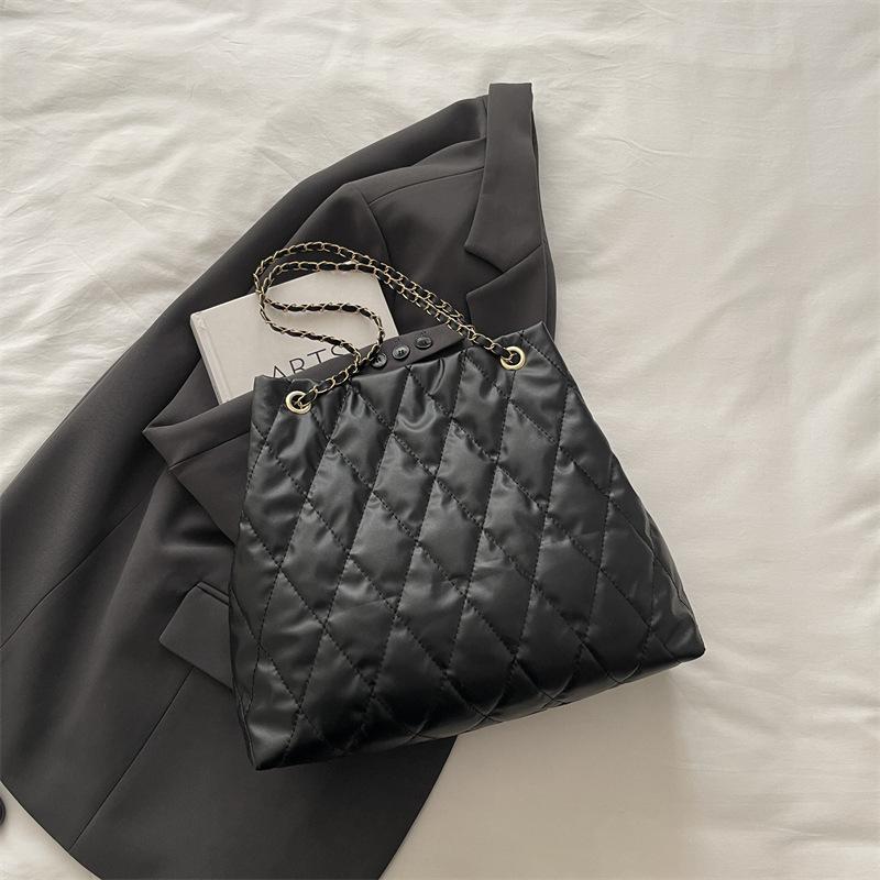 Today s popular diamond embroidered thread chain bag women s new high-end texture versatile fashion shoulder messenger bag