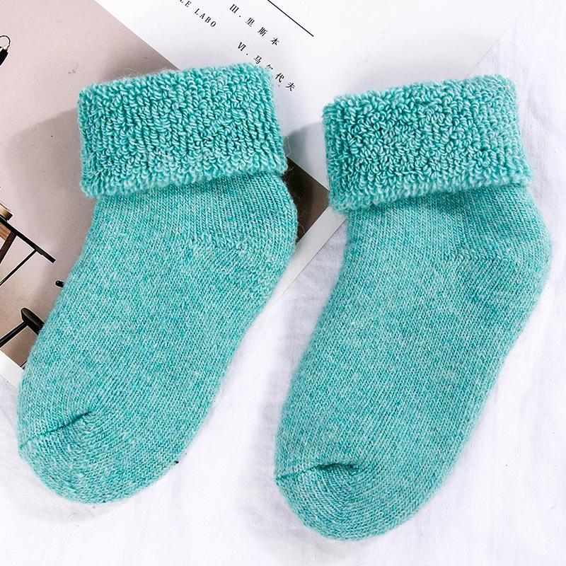 Thickened Terry Wool Socks for Boys and Girls: Warm, Loose-Mouth Design for Autumn and Winter.