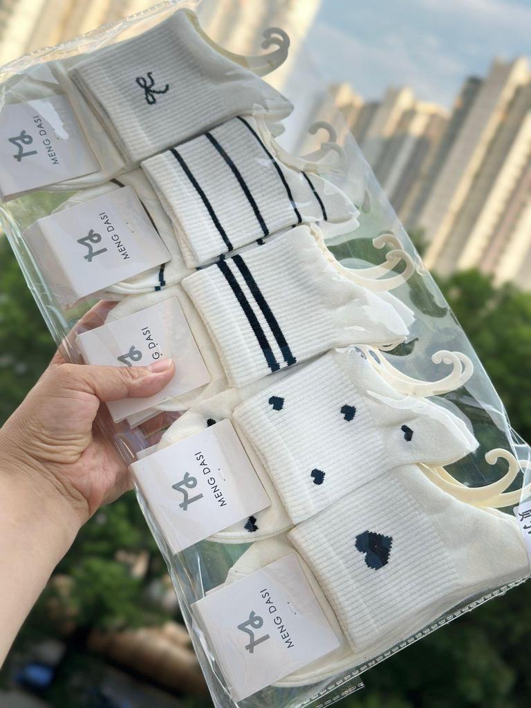 Autumn/Winter 10-Pack Women's Mid-Calf Cartoon Socks - Cute, Comfortable, Fashionable, College Style Cotton Sports Socks