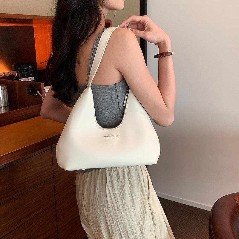 Small Bag New Women's Bag Versatile Shoulder Bag Hand Bag