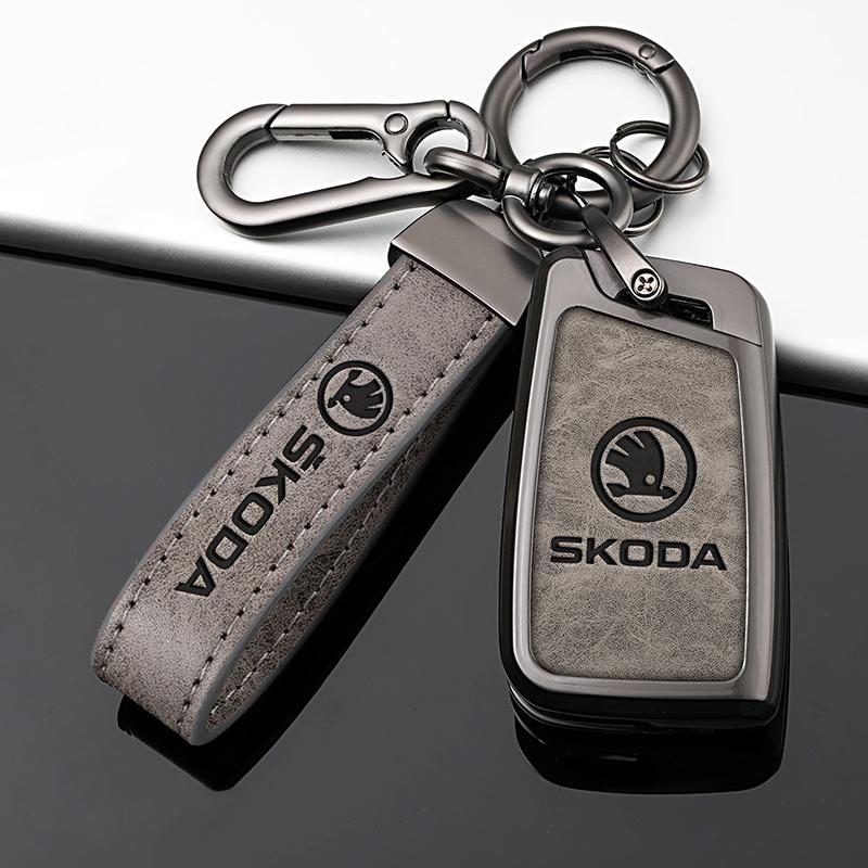 DAYB7 Car Flip Remote Key Fob Case Cover For Skoda Octavia A5 A7 Fabia Superb Kodiaq Karoq Protector Shell Bag Keychain Accessories