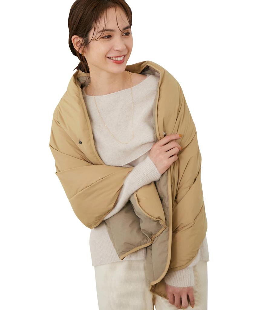 LOPE Women's Reversible Quilted Down Cape (GGJ61210, Beige, Size 27) from the LOFT LABO series