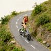 1:64 Cycling Statue Miniature Craft Cycling Scene Miniatures Resin Texture Suitable for Desktop Decorating and Present