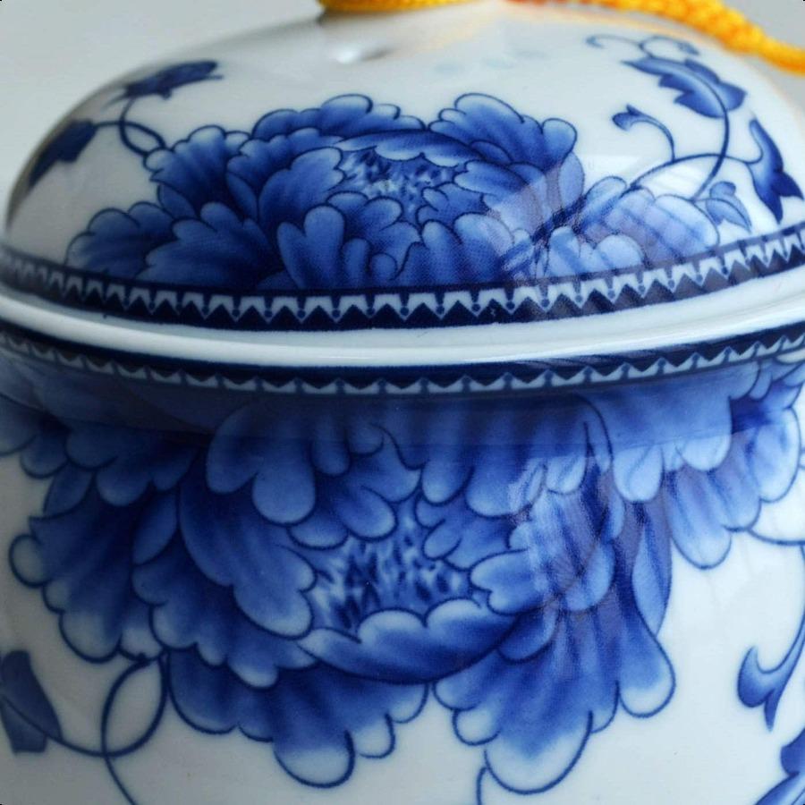 Teapot 350ml Blue and White Flower Porcelain Tea Pot with Infuser Classic Water Pot Peony noble