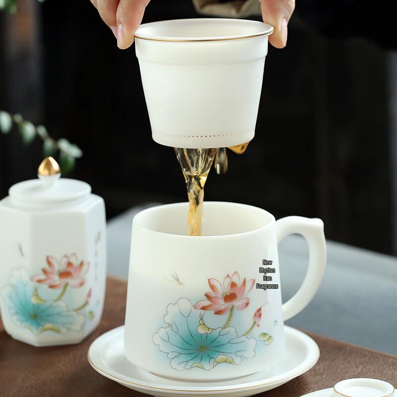 Thousand Li Rivers and Mountains Unglazed White Porcelain Teacup & Tea Caddy Gift Set