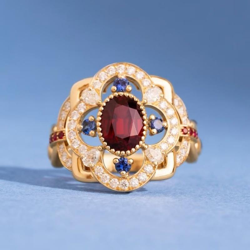 Luxe en verfijnde zirkonia ring voor dames met elegant bloemenmotief, perfect te combineren met alledaagse kleding, ideaal als cadeau voor vriendinnen.