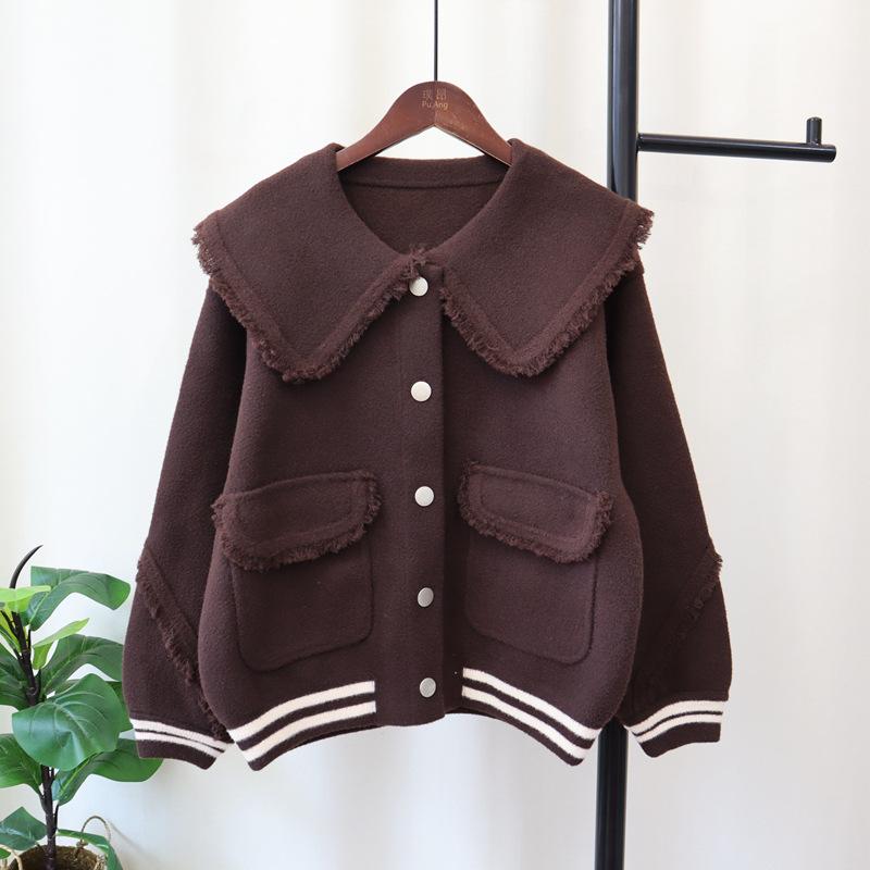 

Вязаный двухсторонний кардиган с кукольным воротником и бахромой, новый свободный дизайн, темпераментная куртка-свитер для женщин на осень и зиму one size fits all темно-коричневого