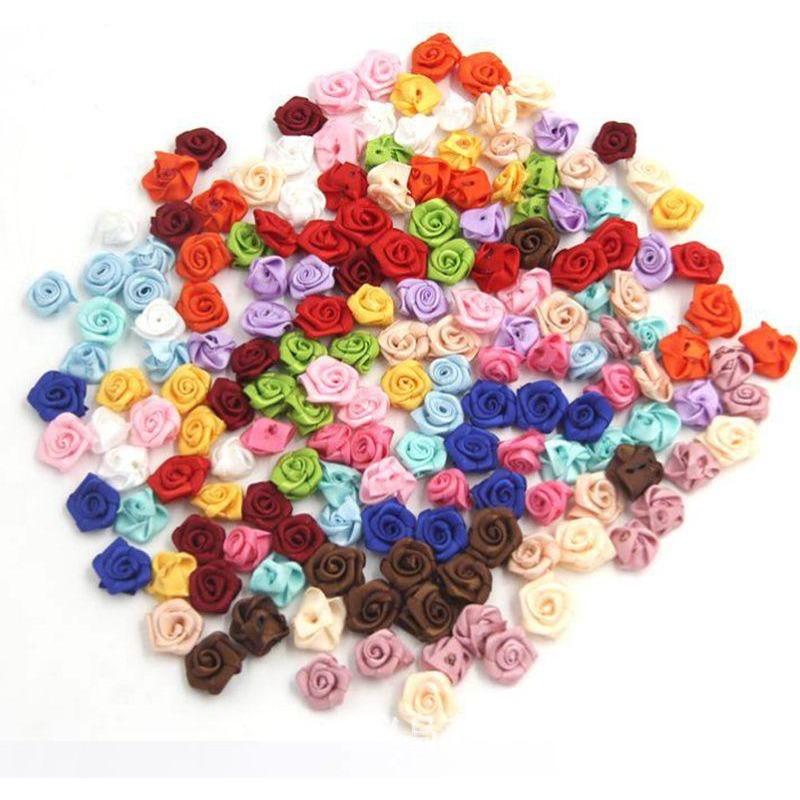 50pcs 1Cm 1.5Cm Mini Rosa de Fita Feita à Mão Acessórios de Cabelo DIY, Acessórios, Flores Decorativas de Fita