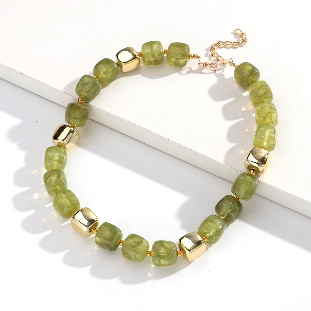 

New Trendy Colorful Resin Square Beads Chain Necklaces for Women Popular Handmade Acrylic Geometric Choker Retro Jewelry Gift