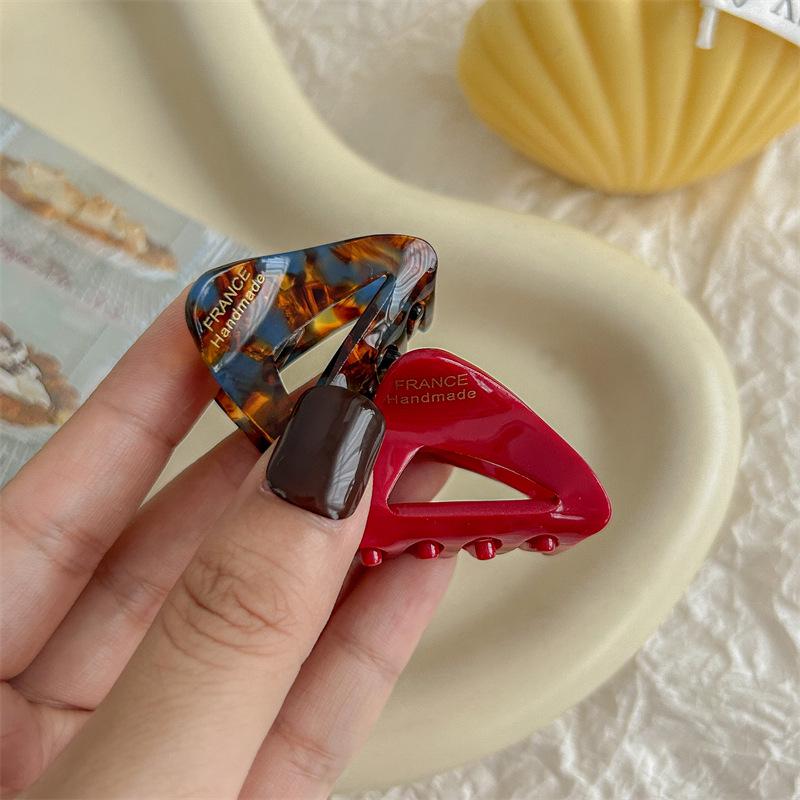 2024 Autumn Women's Exquisite Acetate Triangle Hair Clip