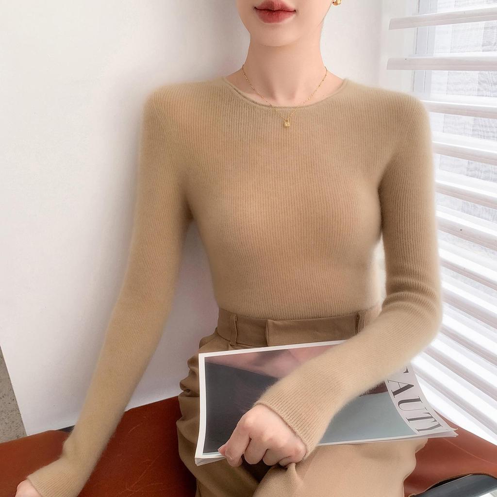 Women's Wool-Cashmere Slim Fit Seamless Sweater, Long Sleeve, Versatile Knit Base Layer with Round Neck and Rolled Hem.