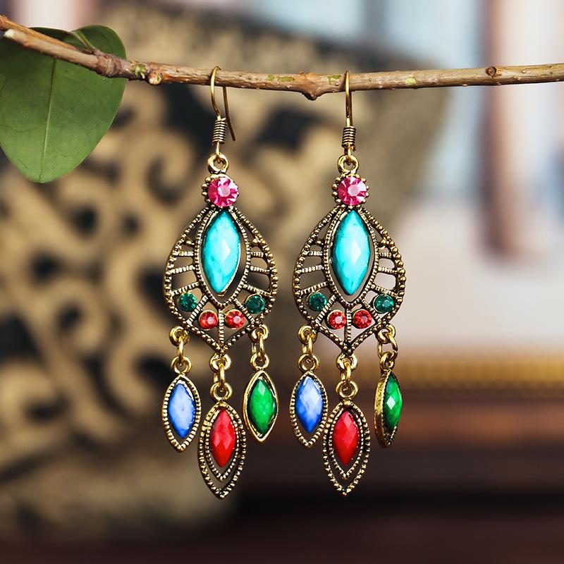 Ethnic Long Antique Gold Color Water Drop Earrings for Women Vintage Hollow Inlaid Rhinestone Elegant Earring Female Jewelry