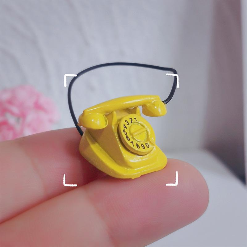 Retro Mini Rotary Dial Telephone Ornament - Dollhouse Accessories Model B116